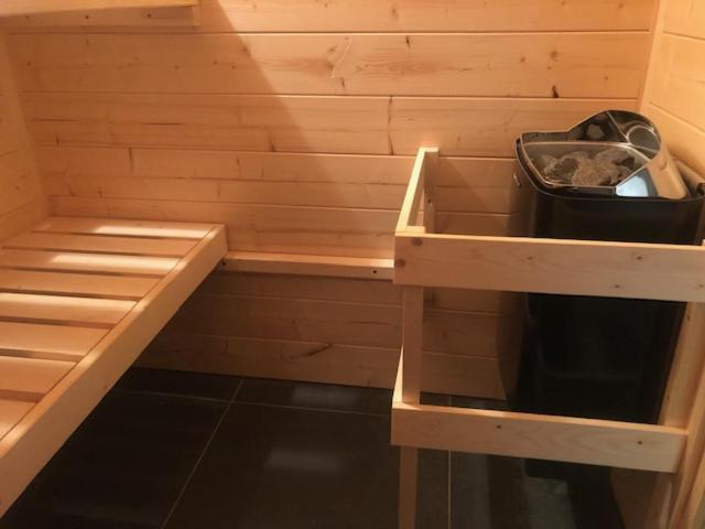 Le Spa Est Dans Le Pre Trigueres Exterior photo
